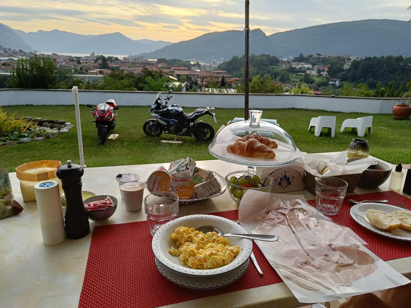 B&B La Fenice Sul Lago Villongo SantʼAlessandro 外观 照片